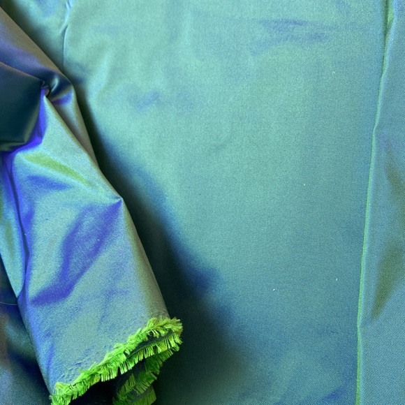 COPY - Fabric SILK TAFFETA Vibrant iridescent green and blue . Remnant - Picture 3 of 4